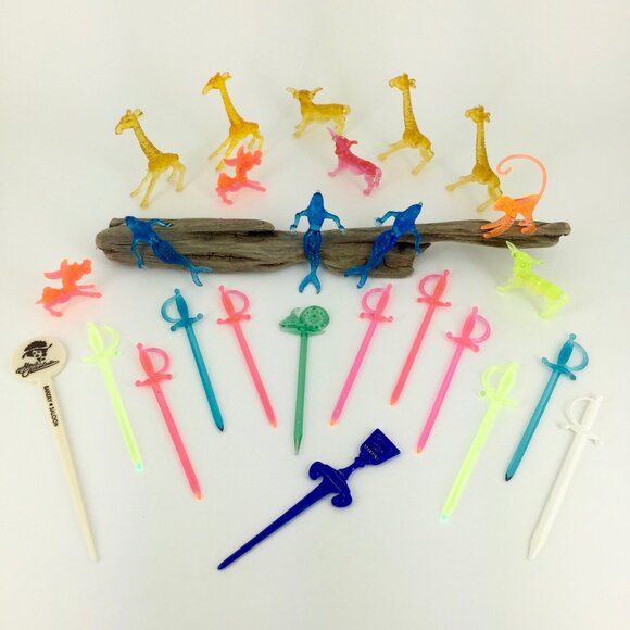 VINTAGE MCM SWIZZLE STICKS + ZOO PIKS COCKTAIL ANIMALS . LOT OF 152 . KITSCH BAR - Picture 9 of 16